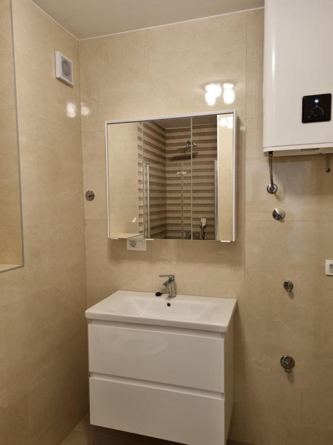 Luxury Apartment- Balcony- Private Rooftop And Jacuzzi- Common Pool Trogir Zewnętrze zdjęcie